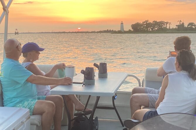 2-Hour Date Night and Sunset Cruise Near New Orleans - Stop 2: T Rivers Bar & Grill for waterfront food and live music