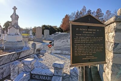 5 Cemeteries of New Orleans - Anne Rice's & other famous graves - Stop 2: Lake Lawn Metairie and Anne Rice’s grave