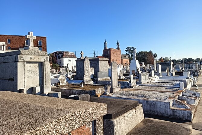 5 Cemeteries of New Orleans - Anne Rice's & other famous graves - Why this guided route beats wandering