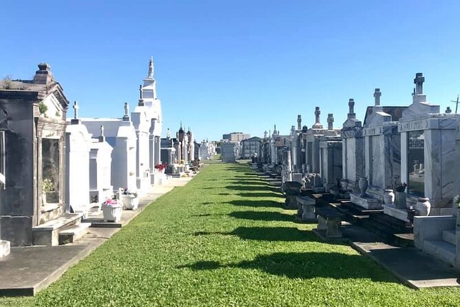Cemetery Tour New Orleans - Bayou St. John: a short walk with older-than-the-quarter context