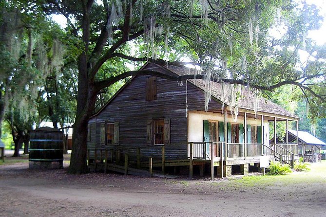 Destrehan Plantation and Large Airboat Tour from New Orleans - How $179 stacks up for admissions and guided time