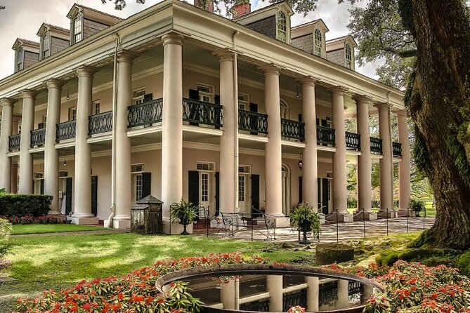 Explore Oak Alley Plantation Guided Tour with Transportation - Black smith shop house: small building, big meaning