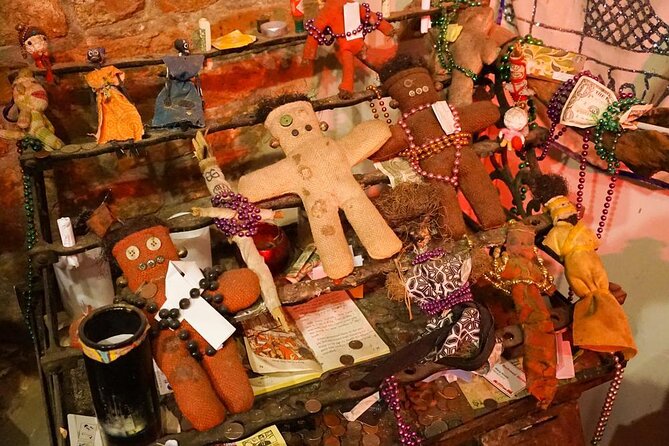 French Quarter Supernatural Ghost Hunt: Full Paranormal Lockdown - Your guide: initiated Voodoo priest/priestess, plus street-level practicality