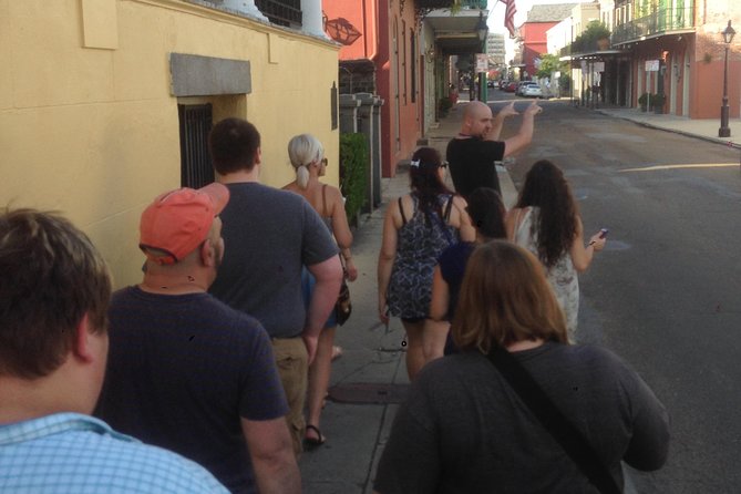 French Quarter Walking Tour in New Orleans - The French Quarter Stop: Architecture, Jazz Roots, and Street-Level Details