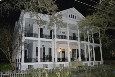 Garden District and Gates of Lafayette Cemetery Walking Tour - Stop 1 Layout and Timing: Getting Value in About 90 Minutes