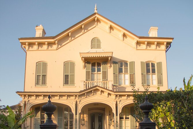 Garden District Secrets and Scandals Tour - How to plan your walk: shoes, sun, and timing your photos