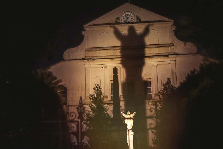 Ghosts, Gods, & Gangsters - NOLA's Dark Psychology Tour - Meeting in Dutch Alley: The Quiet Start That Sets the Tone