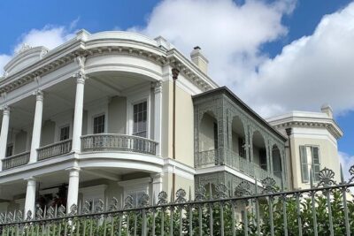 La Vie NOLA: Private City Tour of New Orleans - City Park’s oak shade and the Cafe du Monde reset