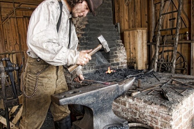 N’awlins Luxury: Laura, Oak Alley or Whitney Plantation Tour w/Transportation - Oak Alley Antebellum: interiors, slavery exhibits, and sugar-focused storytelling