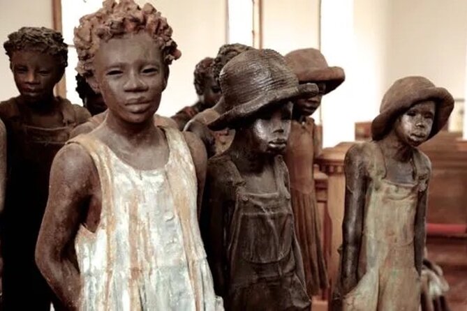 N’awlins Luxury: Laura, Oak Alley or Whitney Plantation Tour w/Transportation - Whitney Plantation: voice-first memorials and why it’s different