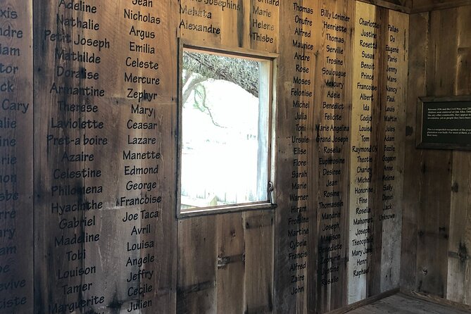 N’awlins Luxury: Laura, Oak Alley or Whitney Plantation Tour w/Transportation - Walking, weather, and how to plan what to wear