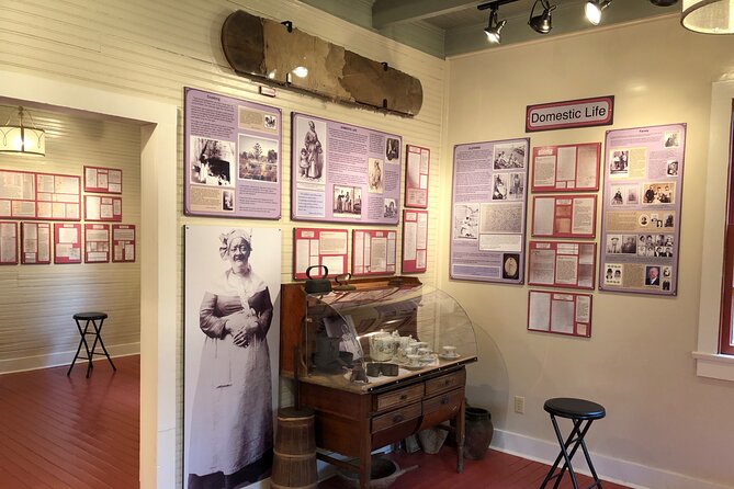 N’awlins Luxury: Laura Plantation Tour w/Transportation - Maison Principale (Big House): the restored 1805 residence and sugar office role