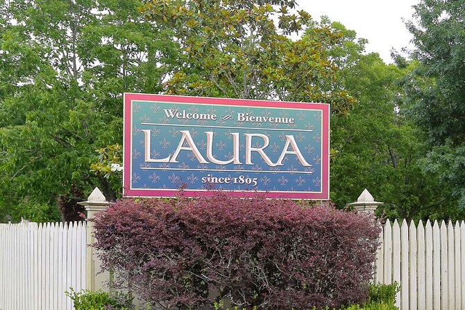 N’awlins Luxury: Laura Plantation Tour w/Transportation - Getting to Plantation Country with hotel pickup
