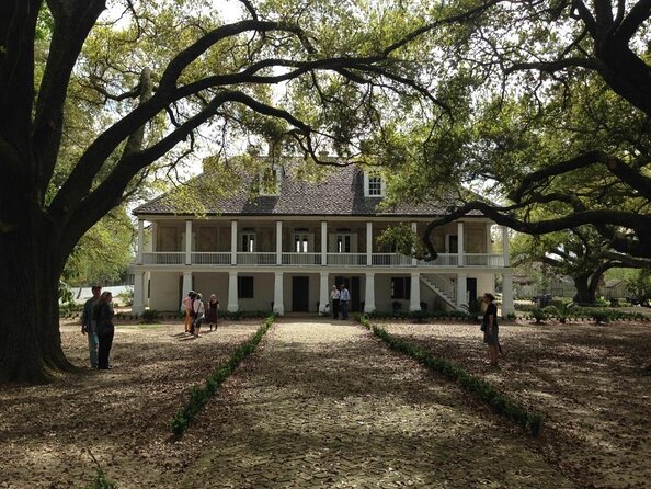 N’awlins Luxury: Whitney Plantation & Pontoon Swamp Tour w/Transportation - How the Day Flows: 8:00 am Start, Two Stops, and Real Travel Time