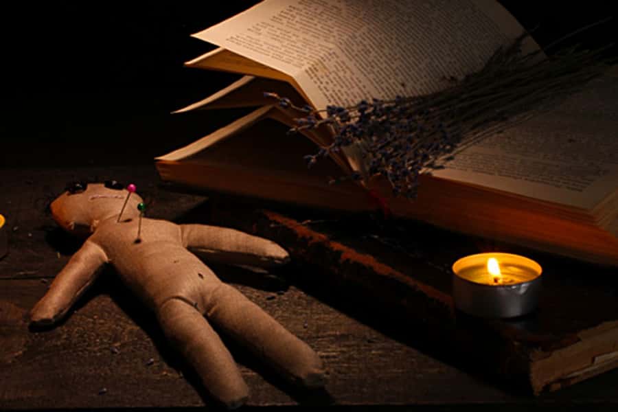 New Orleans: 1.5-Hour Voodoo History Evening Tour - What makes this tour more educational than spooky