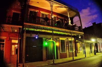 New Orleans: 2-Hour Historical Walking Tour - Lafittes meeting point: where to stand and where not to go