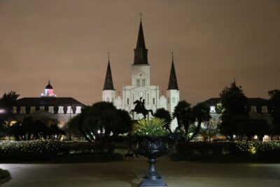 New Orleans: 5 in 1 Ghost & Mystery Evening Tour - Where It Starts: Vampire Apothecary on St. Peter Street
