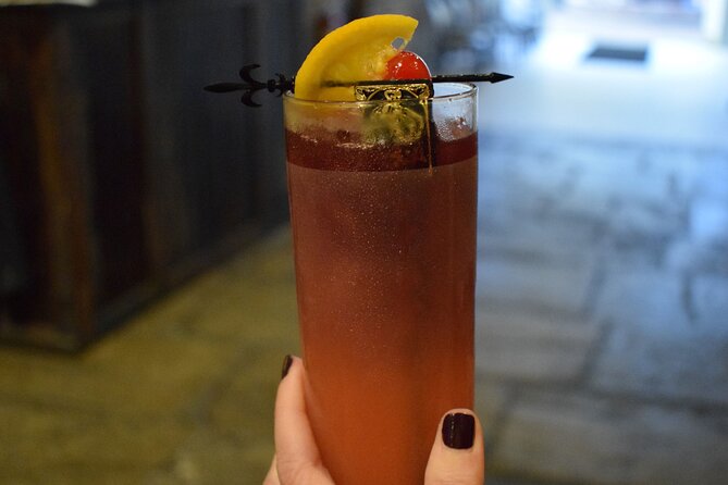 New Orleans Award Winning Cocktail Tour of the French Quarter - Should you book this French Quarter cocktail tour?
