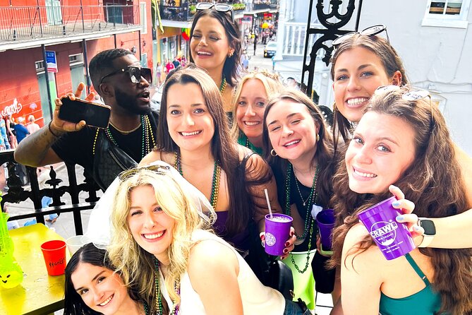 New Orleans Bourbon Street Bar Crawl w/ Shots & Souvenir Cup - French Quarter Walk: Drinking Games and Architecture Stories