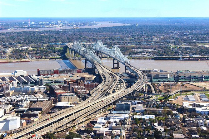 New Orleans City and Swamp Helicopter Tour - Superdome views: seeing the stadium as part of the city