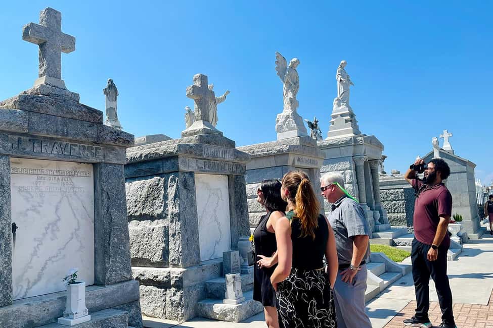 New Orleans: City Tour & Steamboat Daytime Jazz Cruise Combo - How the 11:00 cruise and 2:00 bus tour fit together