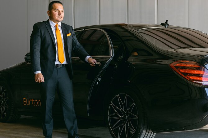 New Orleans Departure Chauffeur Driven Transport - Pickup in New Orleans: curbside reality and how to avoid hiccups