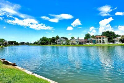 New Orleans Driving Tour with Bayou St. John, City Park, Treme - Treme Mansions on the Creole Streets
