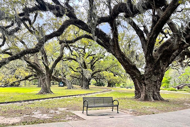 New Orleans Driving Tour with Bayou St. John, City Park, Treme - Lake Pontchartrain Levees: Fort Ruins and a Lighthouse View