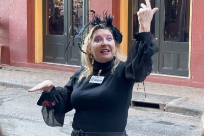 New Orleans' Finest Haunted Pub Tour - Stop-by-stop: Pirate’s Alley absinthe to Lafitte’s purple drink