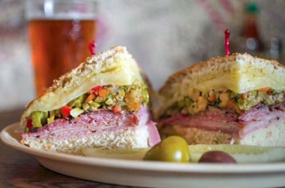 New Orleans: French Quarter Cocktail and Foodie Crawl Tour - Booking call: should you do the French Quarter crawl?