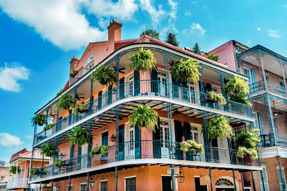 New Orleans French Quarter History and Hauntings Tour - Meet the guide style: Cory/Corey’s kind of storytelling energy