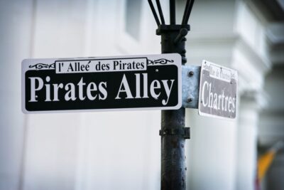 New Orleans, French Quarter: Pirate History Walking Tour - Start at 632 Pirates Alley and Get in Character Fast