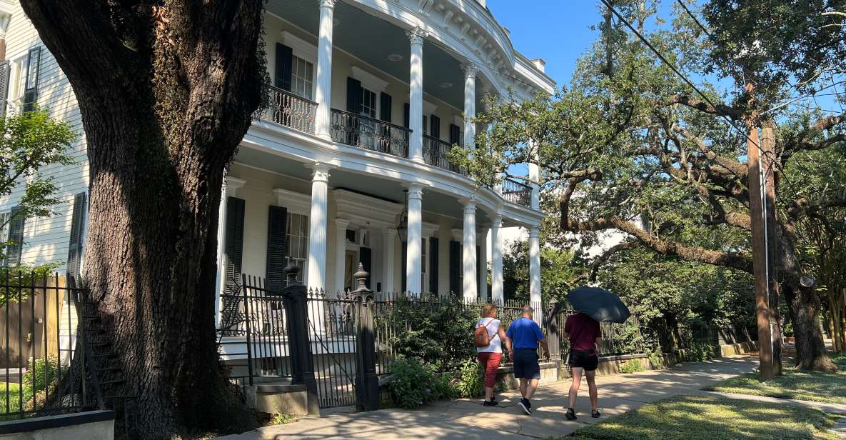 New Orleans : Garden District Architecture Walking tour - Scarlett O’Hara Meets Anne Rice: Pop Culture Stops That Make the Neighborhood Feel Personal