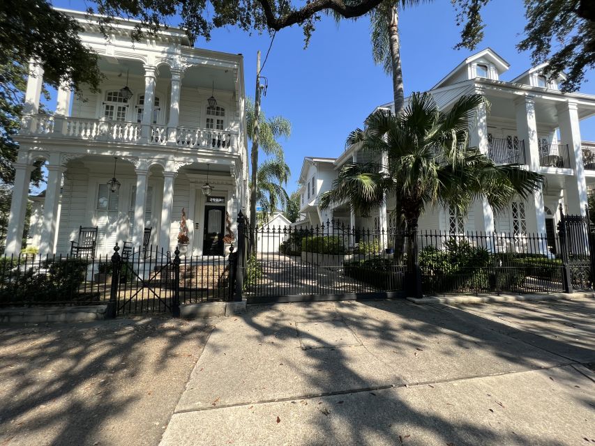 New Orleans : Garden District Architecture Walking tour - Meeting at Still Perkin: The Easy Part of the Logistics
