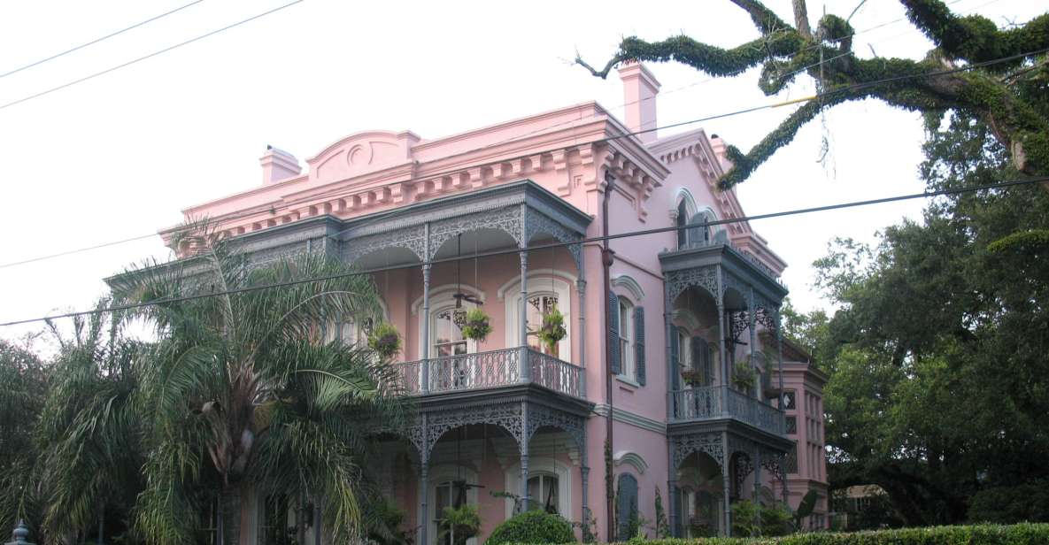 New Orleans: Garden District Walking Tour - Walking From 2801 Magazine St. Into the Garden District