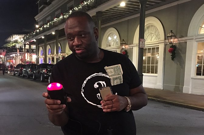 New Orleans Ghost Adventure - Comfort and street-smart tips for the walking portion