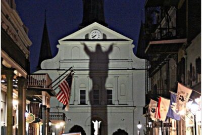 New Orleans Ghost Hunters 101 with Electronic Field Meter - French Quarter Investigation on Foot: How the Route Is Built