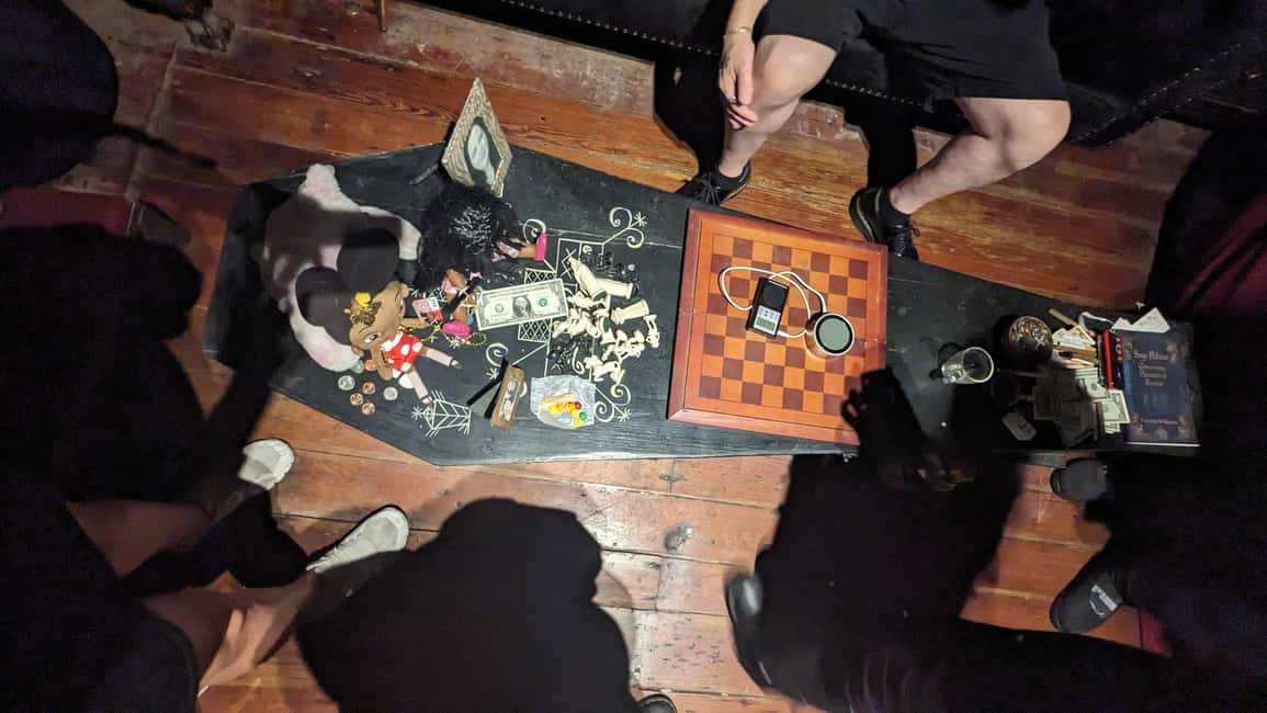 New Orleans: Guided Nighttime Ghost Hunt - Stop Inside the First Haunted Location: Evidence Mode Begins