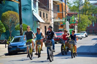 New Orleans: Guided Sightseeing Bike Tour - Esplanade Avenue: oak-tree shade and the feeling of old mansions