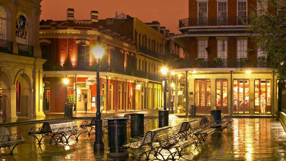 New Orleans Haunted Excursion Walking Tour - Starting at Lafittes: the exact place to meet (and where not to go)
