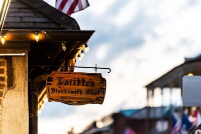 New Orleans: Haunted Pub Crawl - Where the tour starts (and how to show up ready)