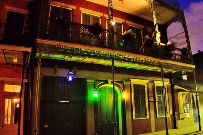 New Orleans History and Hauntings Tour - Price and Value: $35 for a Guided Quarter Beat