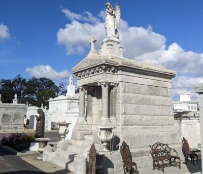New Orleans: History, Culture & Architecture Guided Tour - French Quarter: what to watch for when the guide is talking