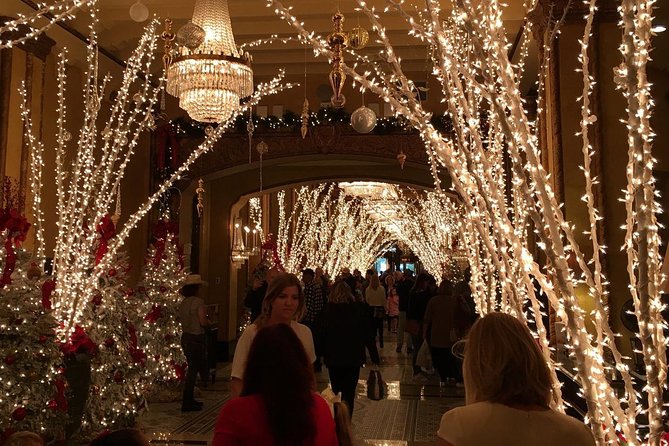 New Orleans Holiday Bus Tour: Jingling Through the Crescent - Garden District and Mardi Gras Royalty: Stately Homes in Holiday Dress