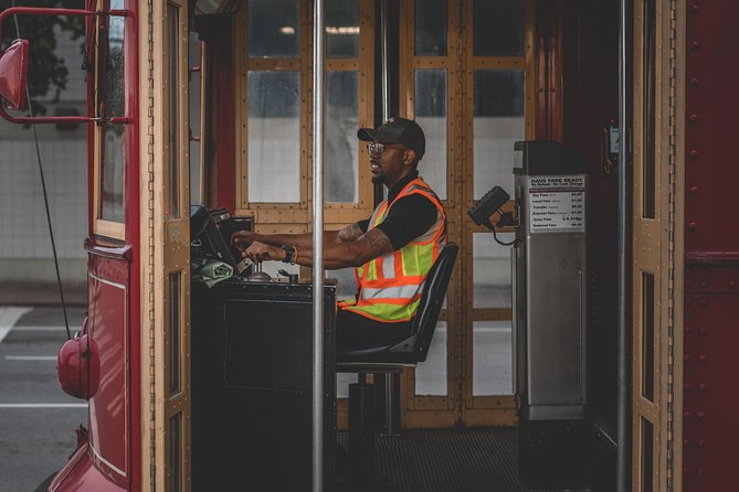New Orleans Holiday Bus Tour: Jingling Through the Crescent - French Quarter Roll-By: Getting Your Bearings Without Walking for Hours