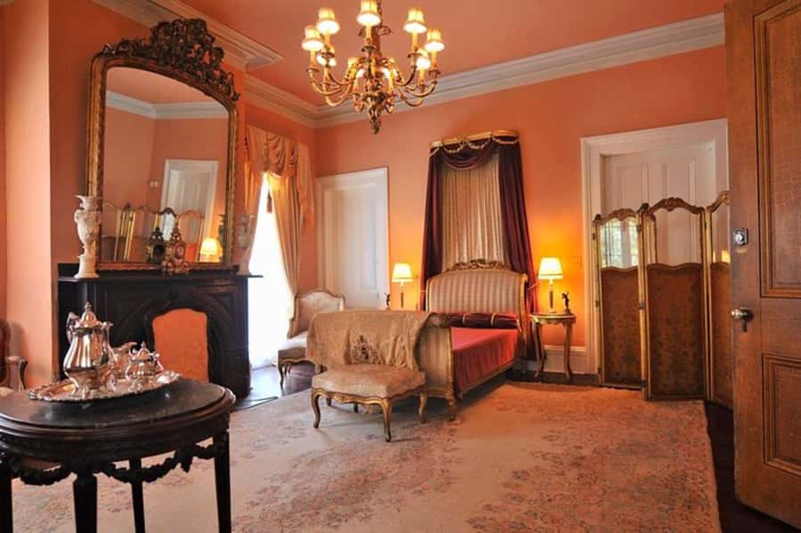 New Orleans: Laura Plantation Tour with Transportation - 12 historic buildings on the National Register: what to watch for