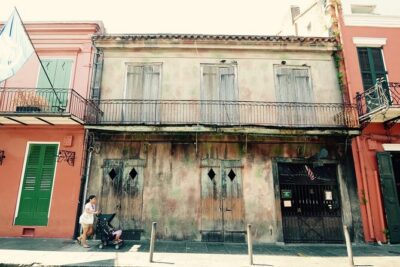 New Orleans Music Walking Tour - Starting at Rampart Treehouse and walking with a plan