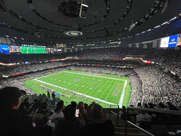 New Orleans: New Orleans Saints Football Game Ticket - Food and Drinks: Jambalaya, Po’Boys, and Stadium Standards