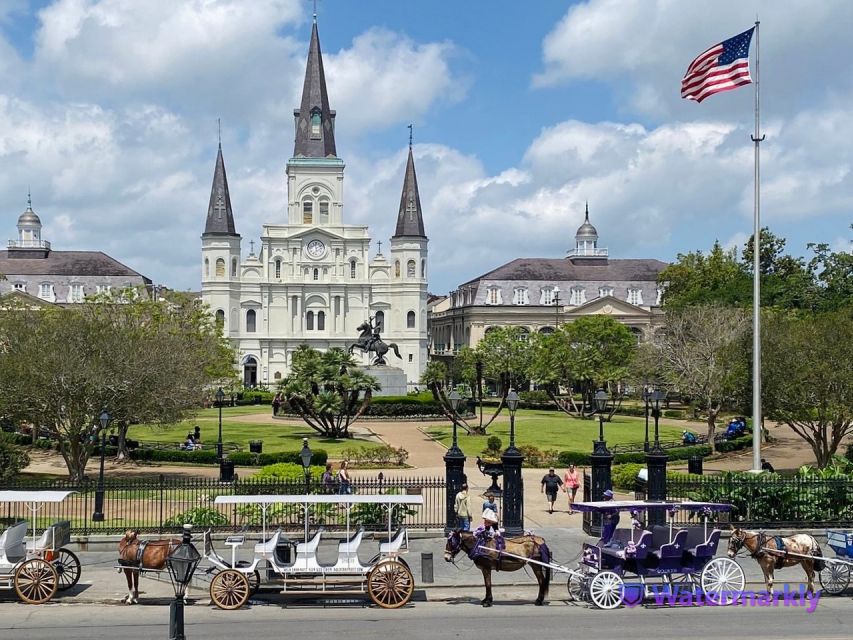 New Orleans: Oak Alley Plantation and Katrina City Tour - The New Orleans and Katrina tour: landmarks, a cemetery stop, and real geography