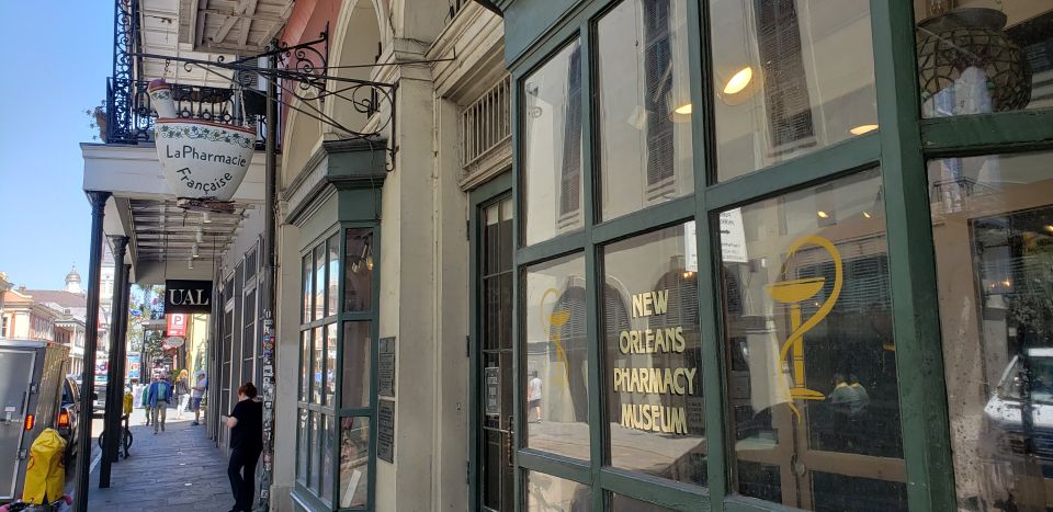 New Orleans: Pestilence and Plagues Guided Tour - Mosquitoes, illness, and the city’s invisible enemy